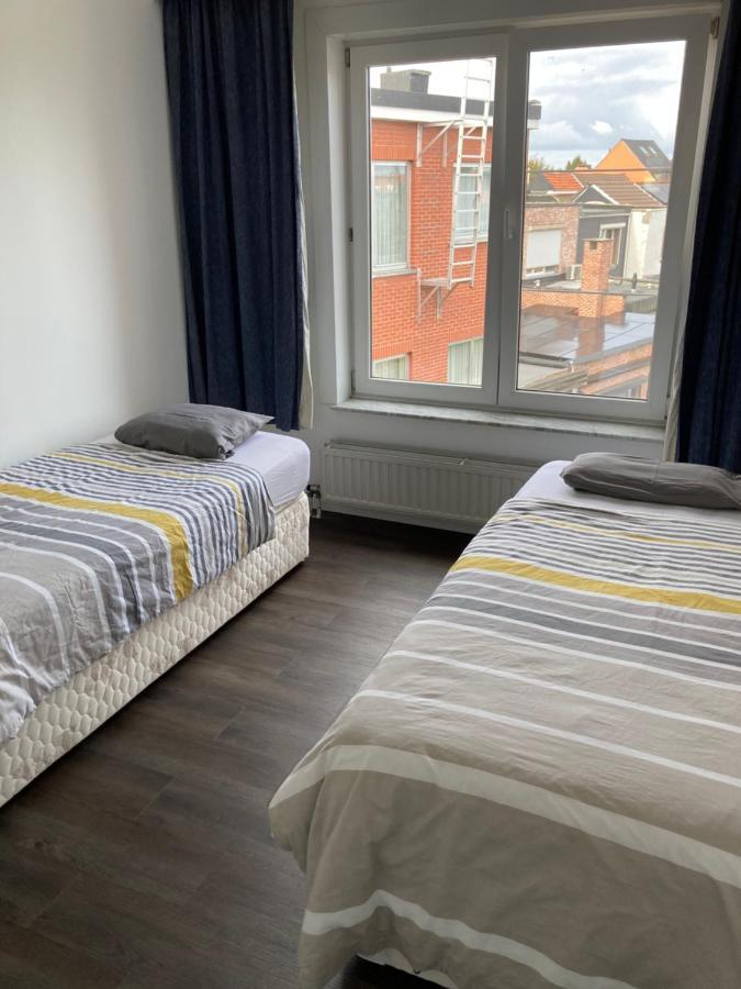 Lichtrijk Mooi Appartement Met Zicht Op Hof Van Roosendael Anvers Exterior foto